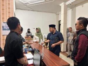Komisi I DPRD Kabupaten Malang, Sidak Dispendukcapil Atas Laporan Masyarakat