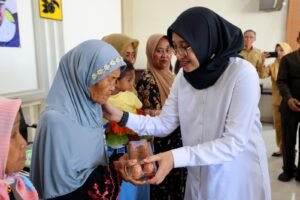 Desa di Banyuwangi Kembangkan Peternakan Ayam Petelur, Hasilnya Dibagikan untuk Warga Miskin