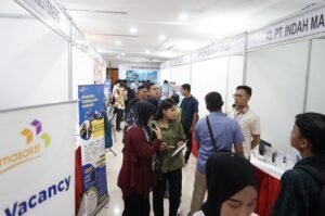 Surabaya Gelar Job Fair & Edu Fair 2025, Ratusan Lowongan Dibuka, Komitmen Tekan Pengangguran dan Kemiskinan