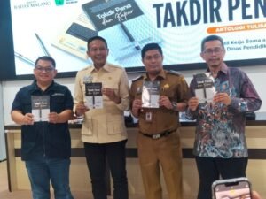 “One Teacher One Book: Gerakan Literasi dari Guru untuk Generasi Emas Malang”