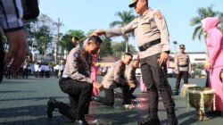 Hari Bhayangkara, Polres Malang Menaikkan Pangkat Ke 73 Personel Kepolisian