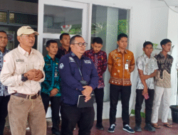 Dinilai Gagal Dalam Kelolah Sampah , Kantor Dinas LH Kota Sungai Penuh di Geruduk PMII