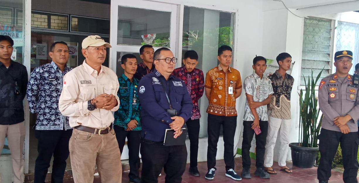 Dinilai Gagal Dalam Kelolah Sampah , Kantor Dinas LH Kota Sungai Penuh di Geruduk PMII