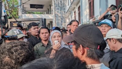 Ketua DPRD Kota Malang Temui Massa Aksi, Janjikan Aspirasi Dibawa ke Pusat