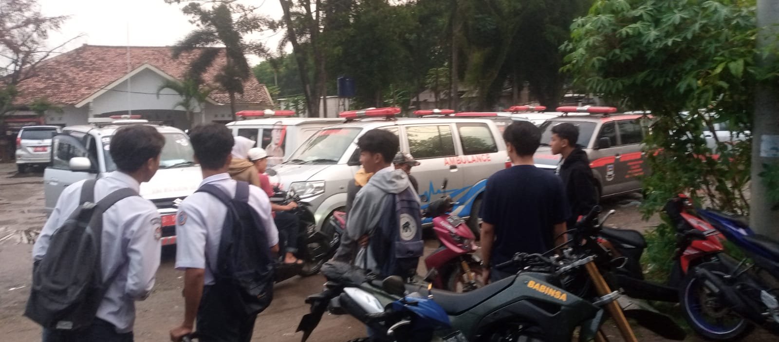Dampak Dugaan Keracunan Massal di Cipongkor, Ambulans dari Tiga Kecamatan Disiagakan