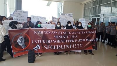 Ratusan Honorer R4 Kerinci Gelar Aksi Damai, Tuntut Kepastian Pengangkatan sebagai PPPK Paruh Waktu