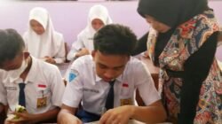 Wabup Sidoarjo Tinjau Program Makan Bergizi Gratis di SMPN 1 dan SMPN 2 Sidoarjo