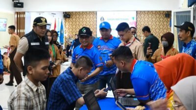 Cetak KTP Tak Lagi Ribet, Warga Sidoarjo Kini Bisa Pulang Bawa KTP di Hari yang Sama