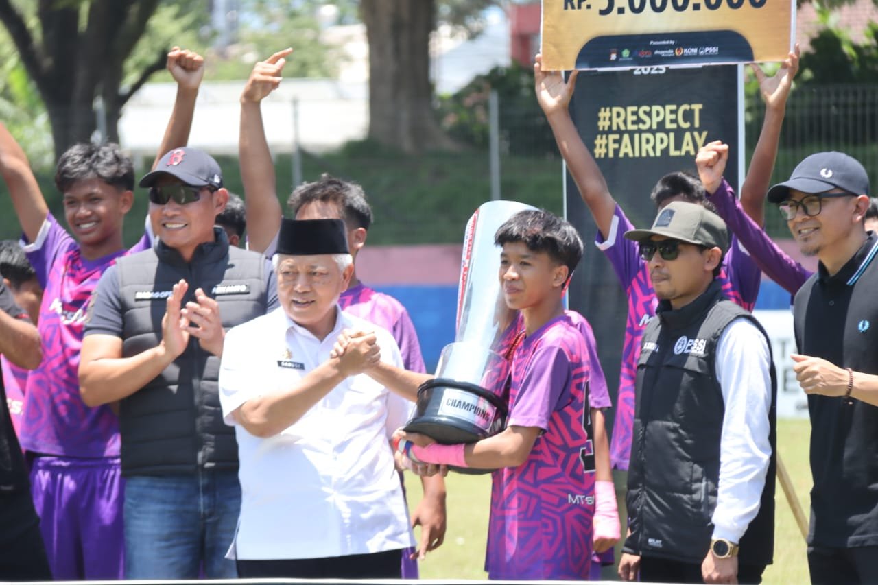 Bupati Malang Tutup Final Piala Kapolres Malang 2025, "Ajang Ini Lahirkan Bibit Muda Sepak Bola," ucap Sanusi.
