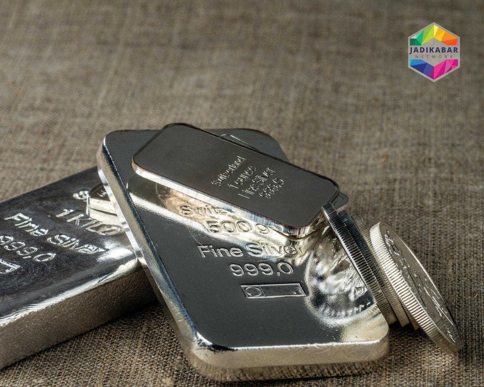 Harga Perak Naik Tertinggi 2025, Permintaan Industri Melonjak