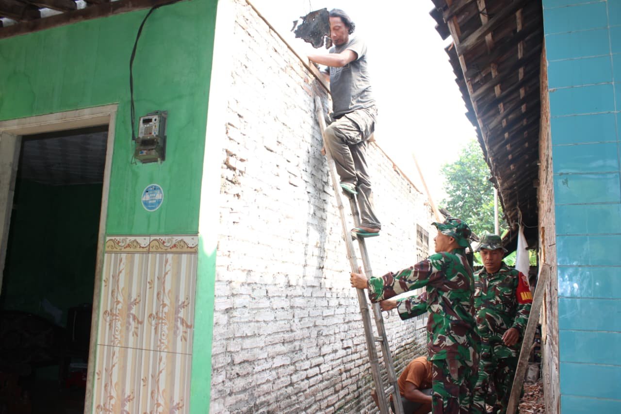 Satgas TMMD ke-126 Kodim 0816/Sidoarjo Bangun Rumah Warga di Desa Kedondong, Wujudkan Hunian Layak dan Kehidupan Lebih Sejahtera