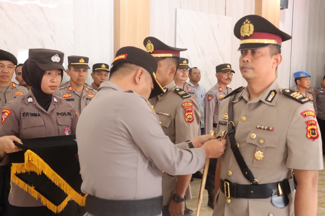 Serah Terima Jabatan Kabagops Polres Kerinci Berlangsung Khidmat di Aula Tathya Dharaka