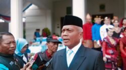Di Balaikota, Disporapar Kota Malang Bangkitkan Semangat Nasionalisme Lewat Pementasan Seni dan Bendera Merah Putih 100 Meter