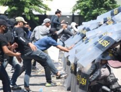 Polda Jatim Gelar Simulasi Sispamkota di Sidoarjo, Latih Kesiapsiagaan Hadapi Aksi Massa