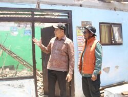 Bupati Subandi Tinjau Rumah Ambruk di Magersari, Pastikan Perbaikan Cepat dan Hunian Aman untuk Warga