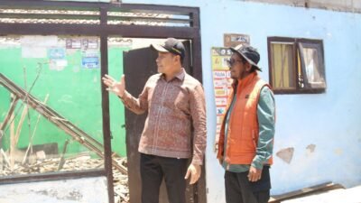 Bupati Subandi Tinjau Rumah Ambruk di Magersari, Pastikan Perbaikan Cepat dan Hunian Aman untuk Warga