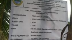 Kelompok P3A Mitra Air Cintapada Terima Bantuan Pemeliharaan Lining