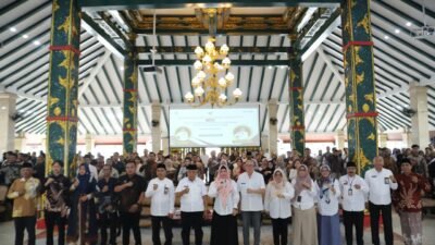 Dorong Generasi Sehat dan Cerdas, Bupati Malang Serahkan Sertifikat Laik Higiene Sanitasi Dapur MBG