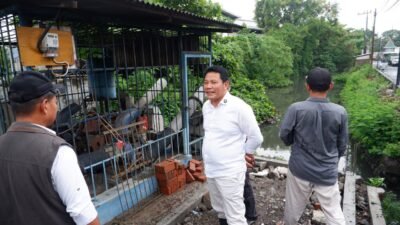 Bupati Subandi Sidak Wisma Tropodo, Temukan Pompa Usang dan Saluran Tertutup Bangunan