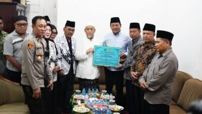 Bupati Subandi Salurkan Donasi Rp1,38 Miliar dari ASN untuk Pesantren Al-Khoziny, Tegaskan Komitmen Pemulihan Pendidikan Keagamaan