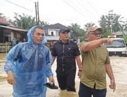 Tinjau Banjir, Bupati Yulianto Tetapkan Pasaman Barat Status Tanggap Darurat Bencana 7 Hari