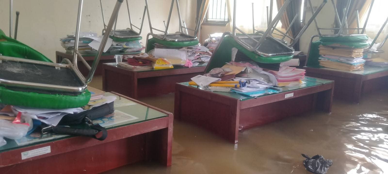 Dampak Banjir dan Longsor, Pemkab Pasaman Barat Tiadakan Tatap Muka: Siswa Kembali Belajar dari Rumah