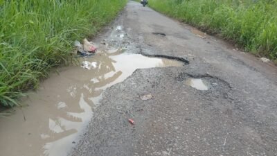 Jalan Serinanti-Pedamaran I Kian Parah, Warga Tagih Janji Perbaikan