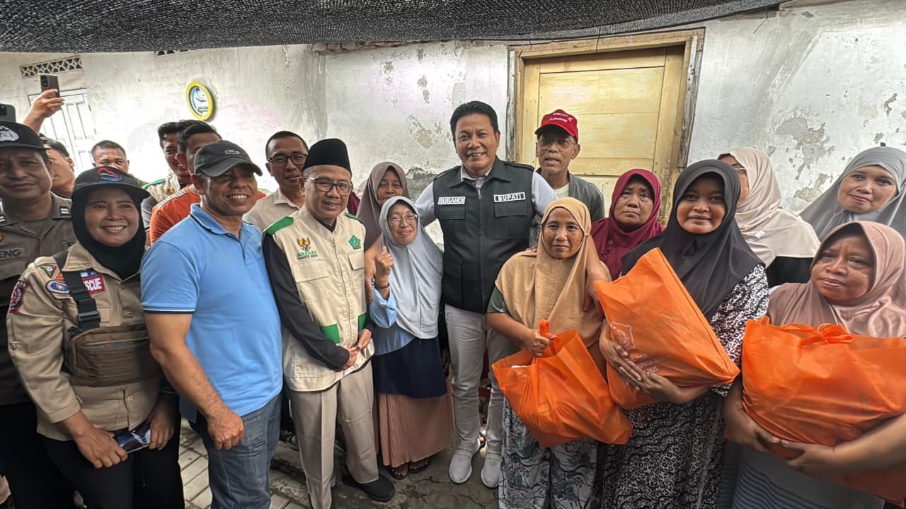 Bupati Subandi Sidak RTLH di Tarik dan Krian, Pastikan Warga Terdampak Segera Terima Bantuan Renovasi