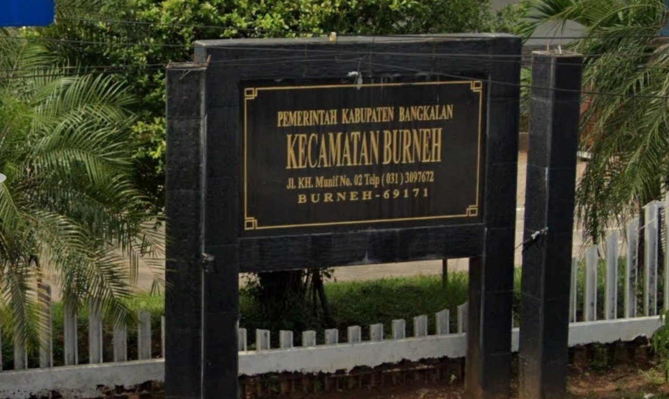 Oknum THL Kecamatan Burneh Inisial S Diduga Terlibat ‘Permainan Proyek’, Publik Desak Inspektorat Bangkalan Turun Tangan