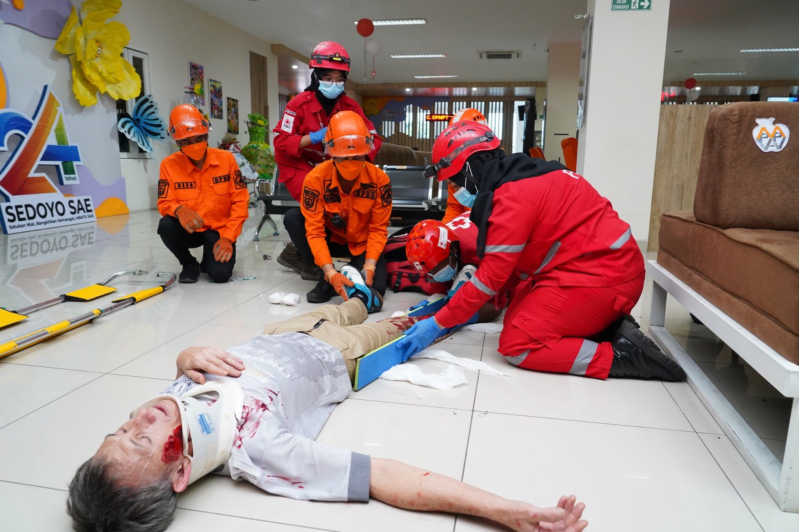 Simulasi Tanggap Darurat Gempa Bumi di Balaikota Among Tani Wujudkan Sinergi Penanggulangan Bencana di Kota Batu