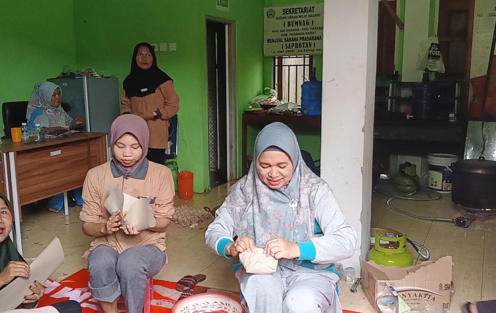 Status Tanggap Darurat Ditetapkan, Dapur Umum Nagari Aia Gadang Barat Jadi Andalan Logistik Bencana Banjir