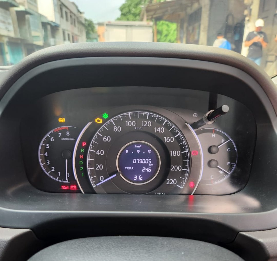 Mengapa Toyota Menolak Mobil Listrik Penuh ?