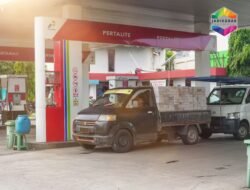 Masyarakat Mulai Ragu, SPBU Swasta di Surabaya Ramai Diserbu Pengendara
