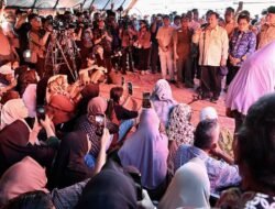 Presiden Prabowo Datang, Mendengar, dan Bantu Warga Terdampak Banjir di Padang Pariaman