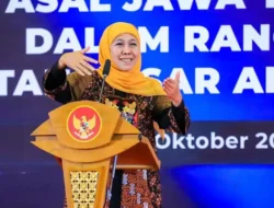 Gubernur Khofifah Resmi Tetapkan UMP Jatim Tahun 2026, Naik Rp 140 Ribuan Menjadi Rp 2.446.880