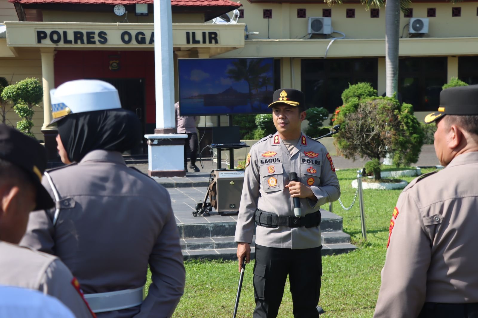 Wujud Kepedulian Sosial, Kapolres Ogan Ilir Ajak Personil Galang Dana Untuk Korban Banjir Bandang di Aceh, Sumbar dan Sibolga