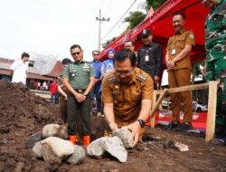 Wali Kota Nurochman Mulai Pembangunan Gerai KDMP Torongrejo untuk Perkuat Ekonomi Desa