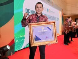 Inovasi HIDRANTS MBR Antar Tugu Tirta Raih Predikat Outstanding Public Service Innovations Jatim 2025