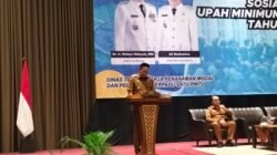 Wali Kota Wahyu Hidayat Sahkan Kenaikan UMK Malang 2026 Menjadi Rp3,7 Juta