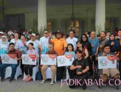 Peringatan Hari Disabilitas Internasional, Wagub Rano Bagikan Kartu Layanan Gratis