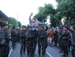 Momen Haru Pelepasan Irjen Hadi Gunawan Tinggalkan Polda NTB