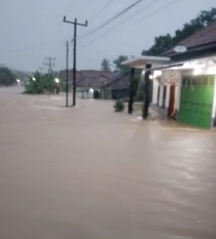 OKU timur dilanda banjir akibat Curah hujan