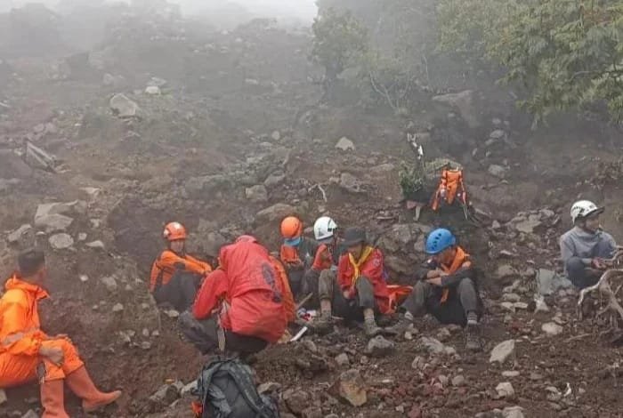 SYAFIQ PENDAKI ASAL MAGELANG AKHIRNYA DITEMUKAN MENINGGAL DUNIA SETELAH 17 HARI PENCARIAN