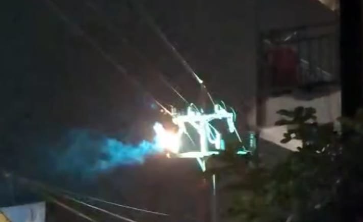 Gardu Meledak di Burneh, Aliran Listrik di Puluhan Desa Bangkalan Padam