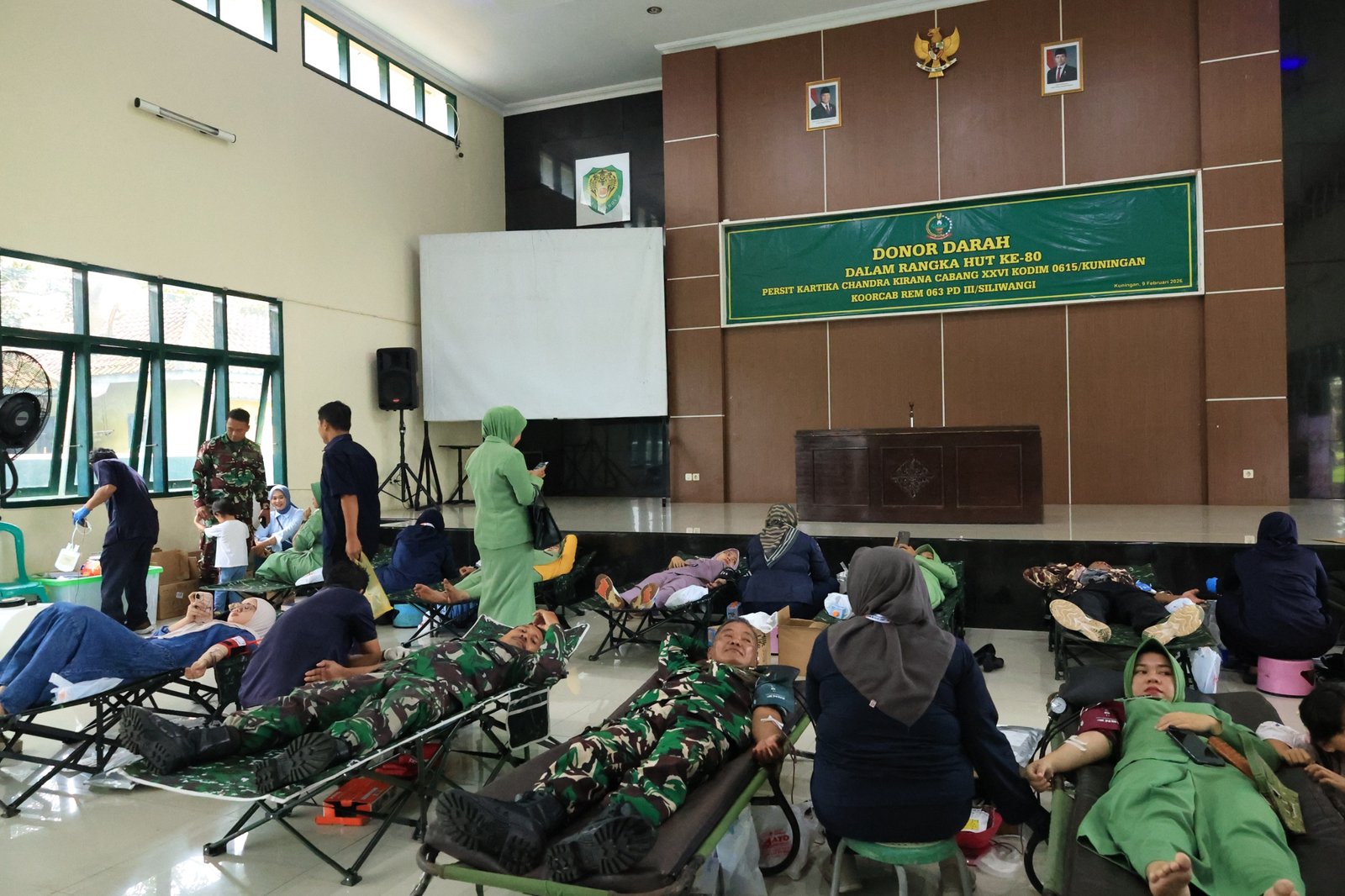 Persit KCK Bersama Kodim 0615 Kuningan Wujudkan Kepedulian Sosial Lewat Donor Darah Serentak