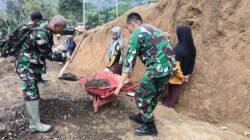 Koramil 1503/Ciniru Gelar Kerja Bakti Bangun Jalan Longsor di Desa Pinara