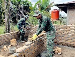 Pembangunan RTLH TMMD ke-127 di Bahapal Masuki Tahap Pemasangan Bata, TNI–Warga Bahu Membahu.