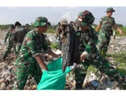 Kodim 0614/kota Cirebon Bersama BBWS Gelar Aksi Bersih Pantai Pesisir Kesenden