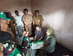 Wakil Bupati Mimik Idayana Salurkan Bantuan Kursi Roda untuk Warga Porong