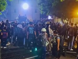 Pagar Mapolda DIY Roboh Saat Aksi Massa Begini Ceritanya
